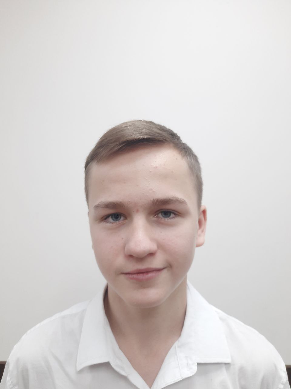 Аракелян Эдуард